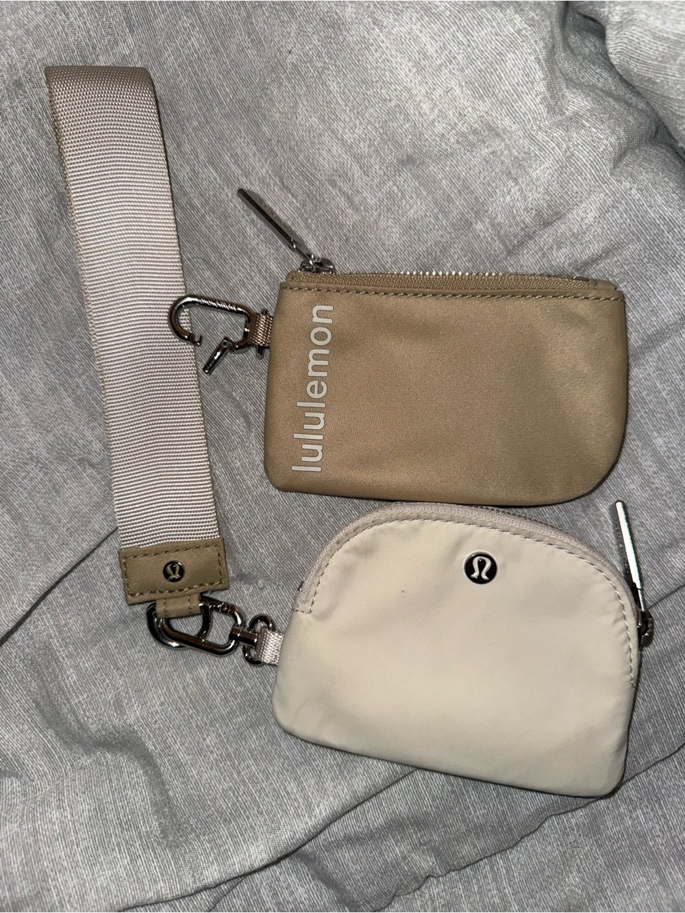 Lululemon Dual Pouch Wristlet Trench/White Opal